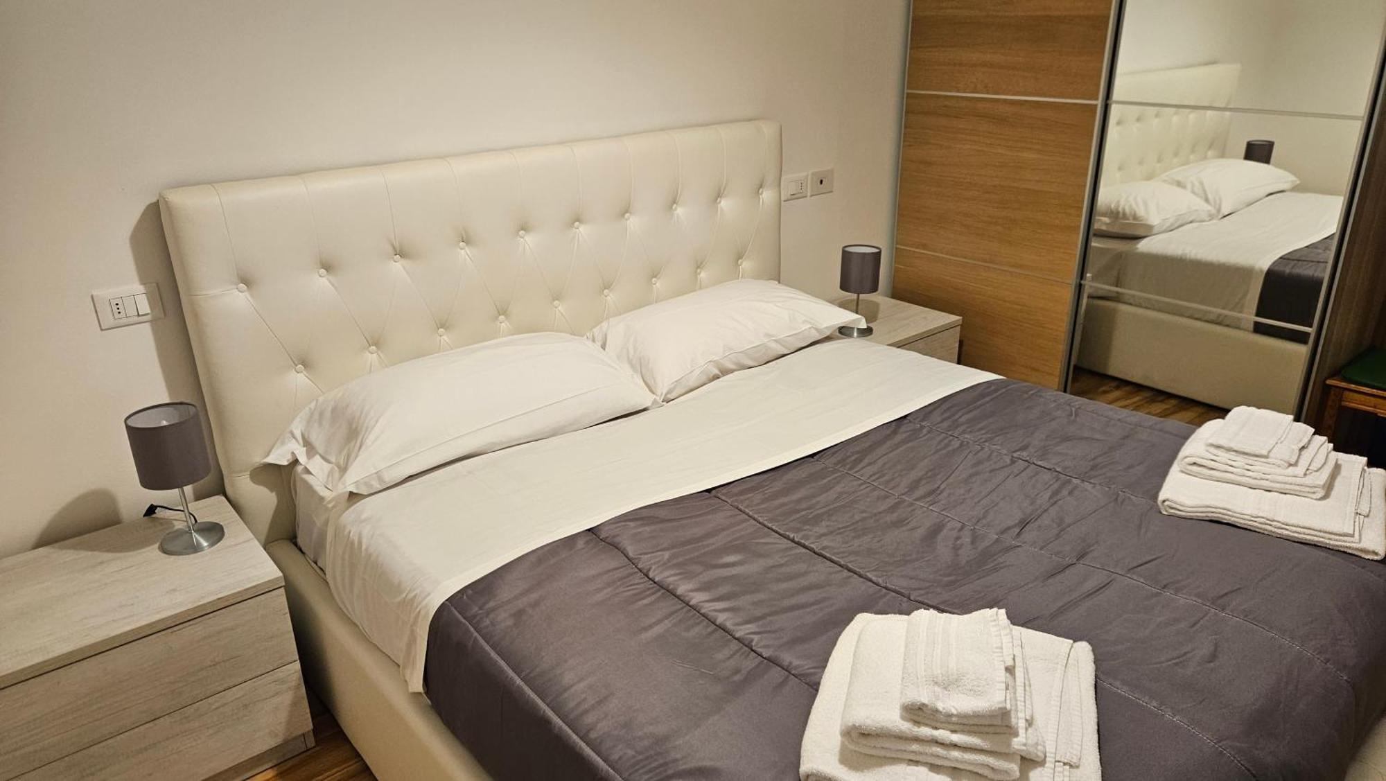 Ferienwohnung Residenza Ugo Bassi Bologna Exterior foto