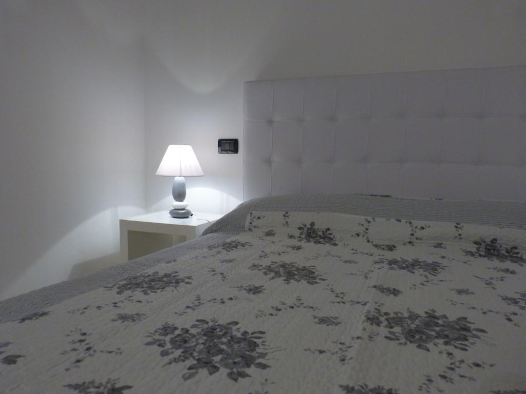 Ferienwohnung Residenza Ugo Bassi Bologna Zimmer foto