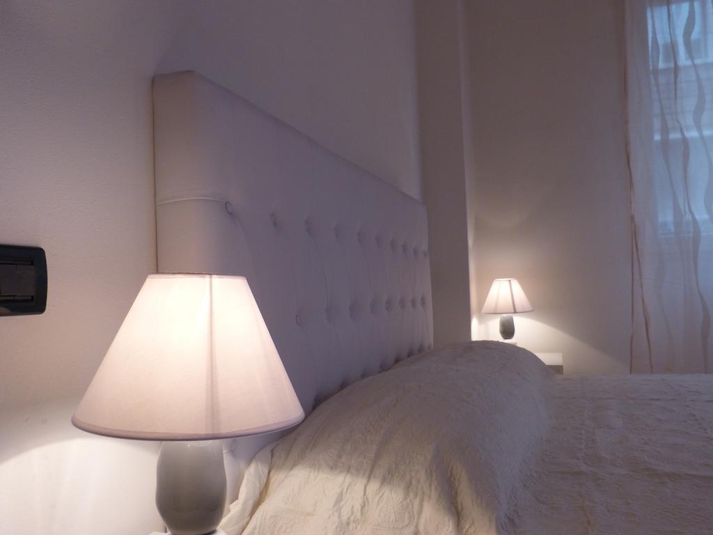 Ferienwohnung Residenza Ugo Bassi Bologna Zimmer foto